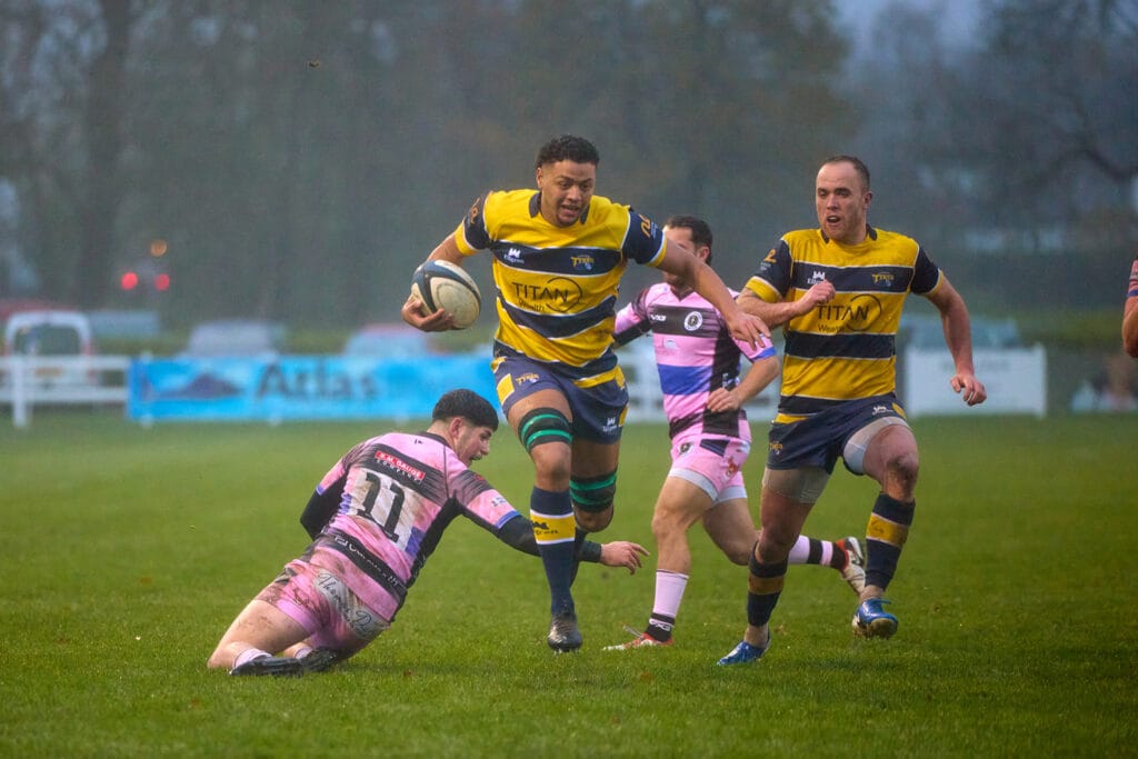 Lucas Walsh with Ben Dixon